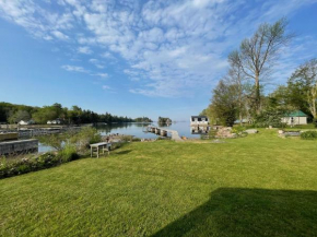 Pike Lodge - Waterfront on the Saint Lawrence River 1000 Islands